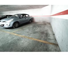 AMPLIA PLAZA DE APARCAMIENTO CON TRASTERO EN FINCA DE OBRA SEMINUEVA.