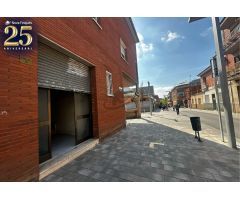 LOCAL MUY CÉNTRICO, SITUADO A DOS MINUTOS DEL MERCADO