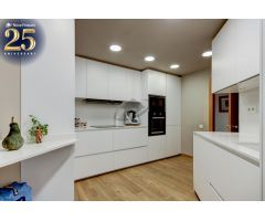 ¡¡JUNTO A RAMBLA DE SABADELL!!   PISO ALTO EN FINCA SEMINUEVA , TOTALMENTE EXTERIOR.
