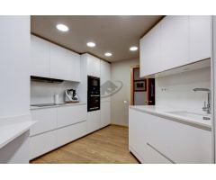 ¡¡JUNTO A RAMBLA DE SABADELL!!   PISO ALTO EN FINCA SEMINUEVA , TOTALMENTE EXTERIOR.