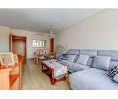 ¡¡JUNTO A RAMBLA DE SABADELL!!   PISO ALTO EN FINCA SEMINUEVA , TOTALMENTE EXTERIOR.