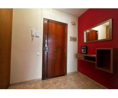 AMPLIO PISO CON TERRAZA A UN PASO DEL CENTRO DE RUBI