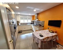 ESPECTACULAR CÉNTRICA CASA DE 6 HABITACIONES CON JARDÍN