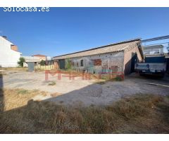 Nave industrial en Venta en Esquivias, Toledo