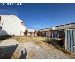 Nave industrial en Venta en Esquivias, Toledo