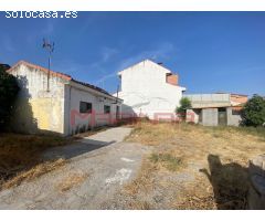 Nave industrial en Venta en Esquivias, Toledo