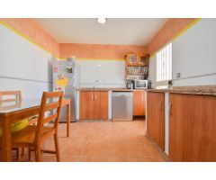 Chalet para reformar a tu gusto y sacarle rentabilidad desde el primer día.