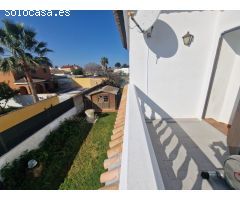 MAGNÍFICO CHALET PAREADO EN LOS GALLOS