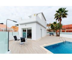 VILLAS DE OBRA NUEVA EN TORREVIEJA