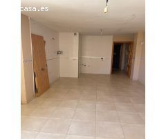 Oportunidad de Compra de vivienda de dos dormitorios en Roquetas de Mar, zona centro.