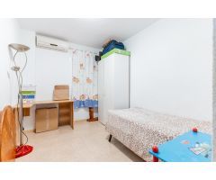 Piso en Venta en Urbanización Roquetas de Mar, Almería