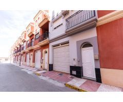 TRIPLEX EN VENTA EN LA ROCALLA