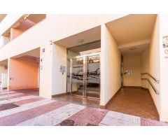 SE VENDE ATICO CON SOLARIUM EN ROQUETAS DE MAR