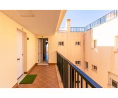 SE VENDE ATICO CON SOLARIUM EN ROQUETAS DE MAR