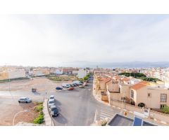 Triplex en Venta en Urbanización Roquetas de Mar, Almería