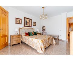 Triplex en Venta en Urbanización Roquetas de Mar, Almería