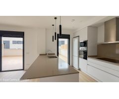 Planta Baja- Tipo ático de Obra Nueva 2 habitaciones y dos baños en el centro de Vallirana