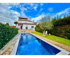 Exclusiva casa unifamiliar con jardín, piscina y amplios espacios en Palafrugell