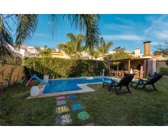 Encantador chalet con piscina y barbacoa