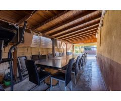 Encantador chalet con piscina y barbacoa