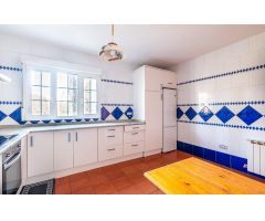 MAGNÍFICO CHALET INDEPENDIENTE EN GUADARRAMA – URBANIZACIÓN PRIVADA