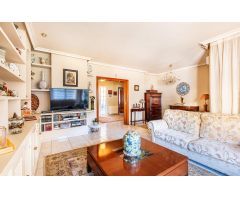 EXCLUSIVO CHALET EN LA NAVATA
