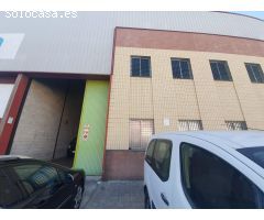AMPLIA NAVE EN VENTA EN EL POLÍGONO LA ISLA