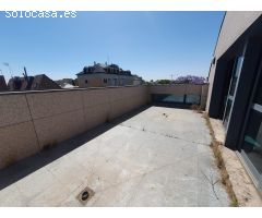 OFICINA DISPONIBLE EN LA PALMERA