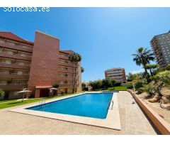 Bajo en Arenales del Sol con gran terraza y piscina