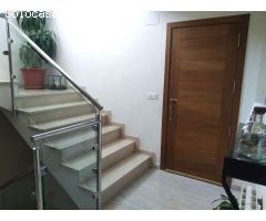 FANTÁSTICO CHALET EN UNA ZONA PRIVILIGIADA DE MONOVAR (ALICANTE)