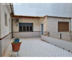 SE VENDE PISO MUY AMPLIO EN MONOVAR