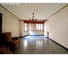 SE VENDE PISO MUY AMPLIO EN MONOVAR