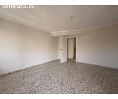SE VENDE PISO EN MONÓVAR CASI REFORMADO