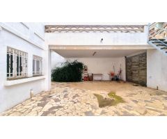 SE VENDE FABULOSA CASA DE DOS PLANTAS EN PINOSO (ALICANTE) SPAIN
