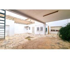 SE VENDE FABULOSA CASA DE DOS PLANTAS EN PINOSO (ALICANTE) SPAIN