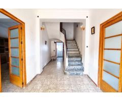 SE VENDE FABULOSA CASA DE DOS PLANTAS EN PINOSO (ALICANTE) SPAIN