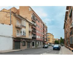 SE VENDE PISO EN BAZA