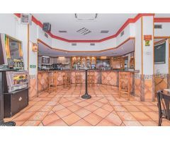 Se vende negocio - bar en Pinos Puente.