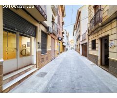 Se alquila o se vende local comercial en el centro de Huéscar (Granada)