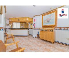 *¡Oportunidad Única! Venta de Hostal Rural en la Cara Norte de Sierra Nevada*