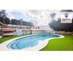 Villa de Lujo en Venta del Peral, Cúllar (Granada).