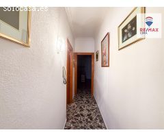 ???? Casa en Cúllar con 3 Viviendas y Cochera Independiente