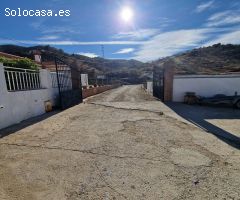 EXCELENTE FINCA DE 50 HECTAREAS CON VIVIENDA Y NAVES PARA GANADO