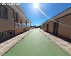 MAGNIFICO CHALET URBANO A 10 MINUTOS DE ALICANTE
