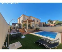 CHALET PAREADO EN PARAISO ARENAL