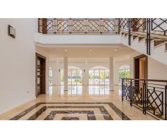 Chalet en venta en Urbanizaciones