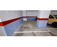 PLAZA DE PARKIN EN AVD DE L´ALMIRALL BERNAT SERRIA