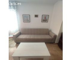 APARTAMENTO CON VISTAS DESPEJADAS Y PISCINA COMUNITARIA