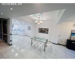 SPACIOUS 4-BEDROOM TERRACED HOUSE IN MADRONAL