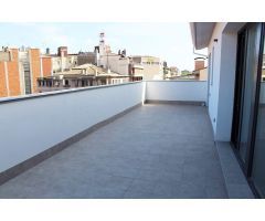 MAGNIFICO ATICO EN EL CENTRO DE GIRONA